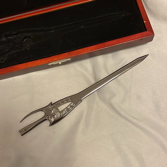 Metal toy figure miniature sword - Picture 6 of 9